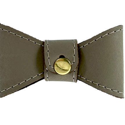 Sazzz Fliege Glamper Klassisches Leder Taupe